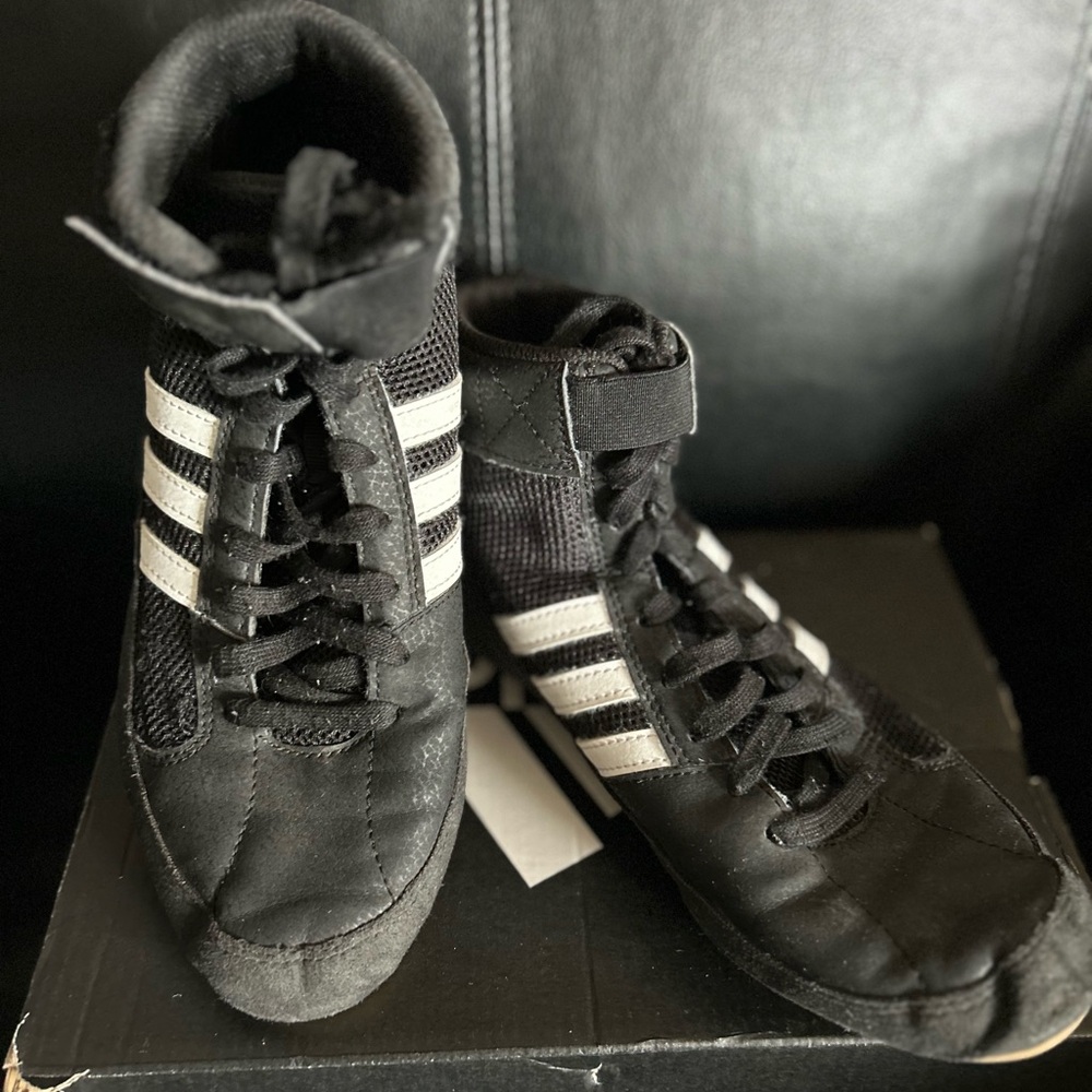 Men’s/Boys/Kids Adidas Wrestling Shoes EUC